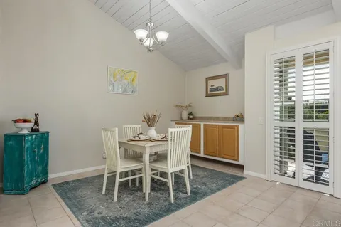 $525,000 | 7512 Viejo Castilla Way, Unit 22, Carlsbad, CA 92009