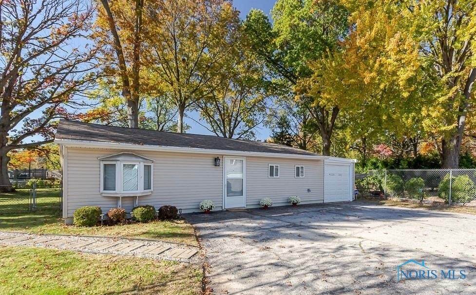 5241 Rowland Road Toledo, OH 43613 - Photo 3 of 24 Gallery Image 3