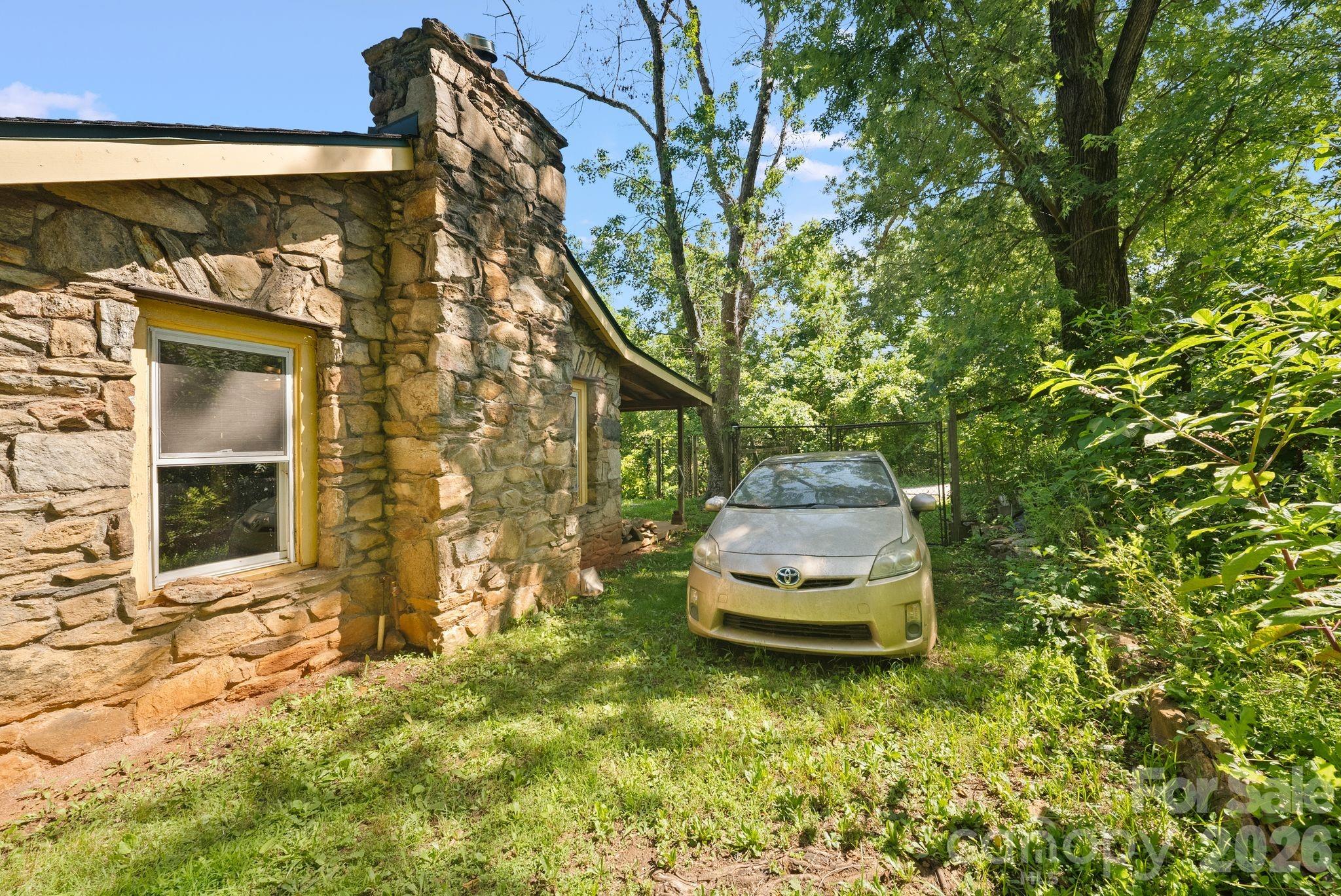 78 Green Oak Road Asheville, NC 28804 - Photo 23 of 26