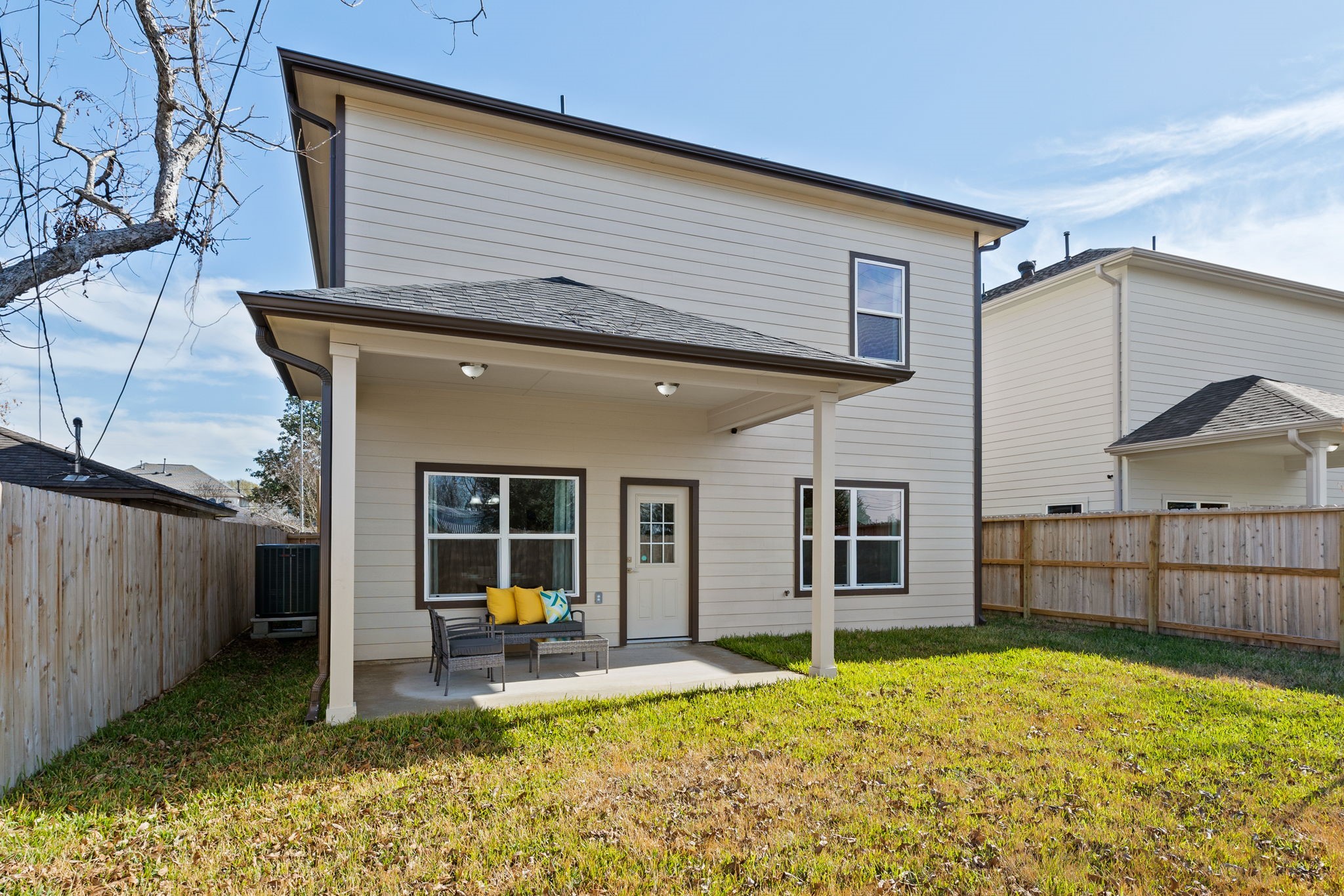 2211 Silverbonnet Street Houston, TX 77055 - Photo 4 of 39 a view of a house with backyard and porch