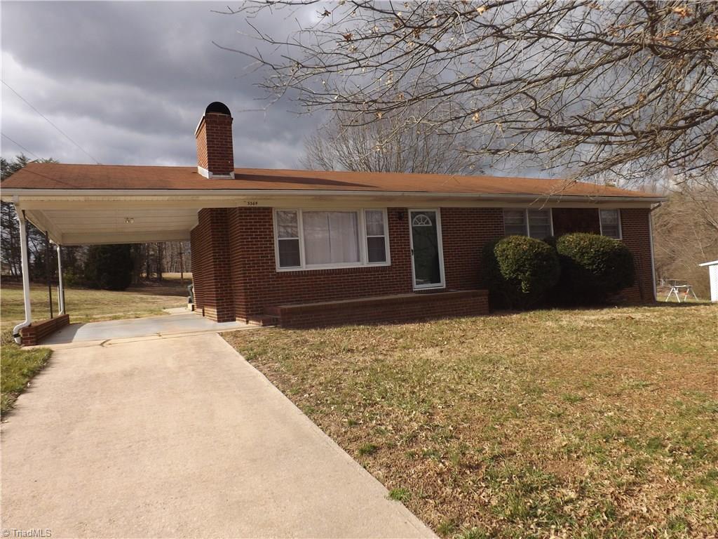 5564 Davis Road Walkertown, NC 27051 - Photo 2 of 22 Gallery Image 2