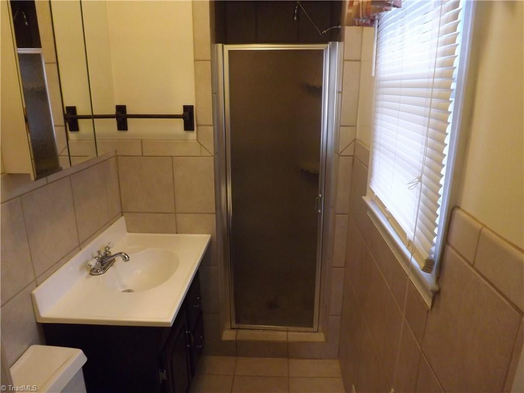 5564 Davis Road Walkertown, NC 27051 - Photo 13 of 22 Gallery Image 13