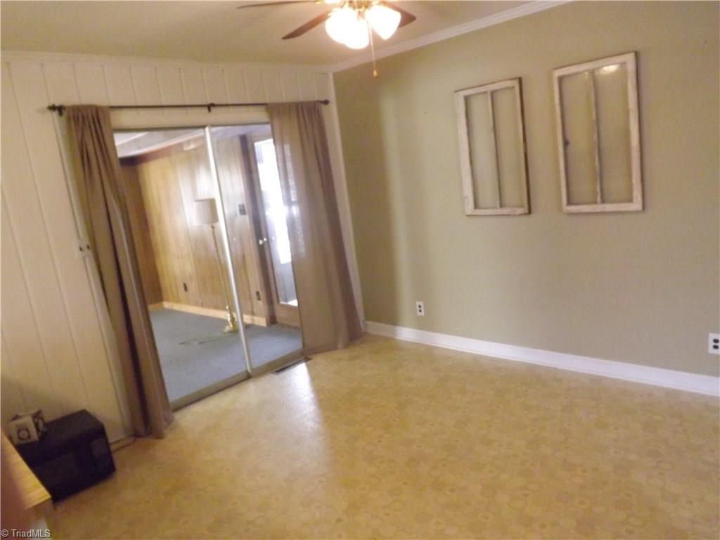 5564 Davis Road Walkertown, NC 27051 - Photo 9 of 22 Gallery Image 9