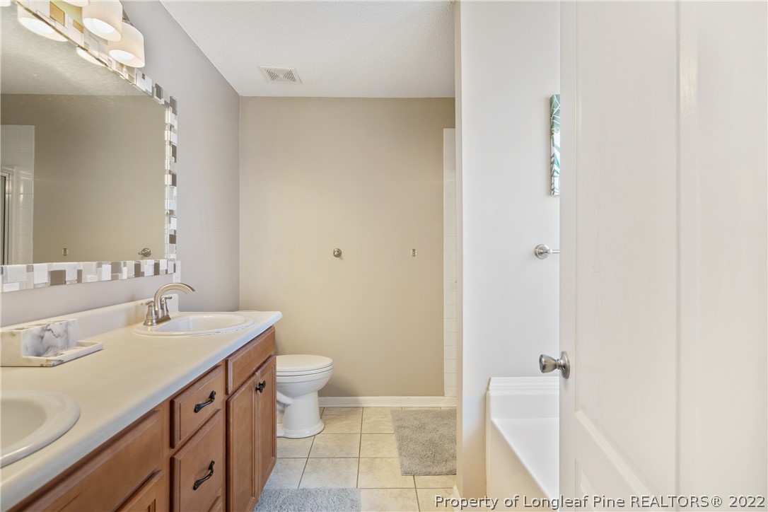 4414 Harborgate Road Hope Mills, NC 28348 - Photo 25 of 50 Gallery Image 25