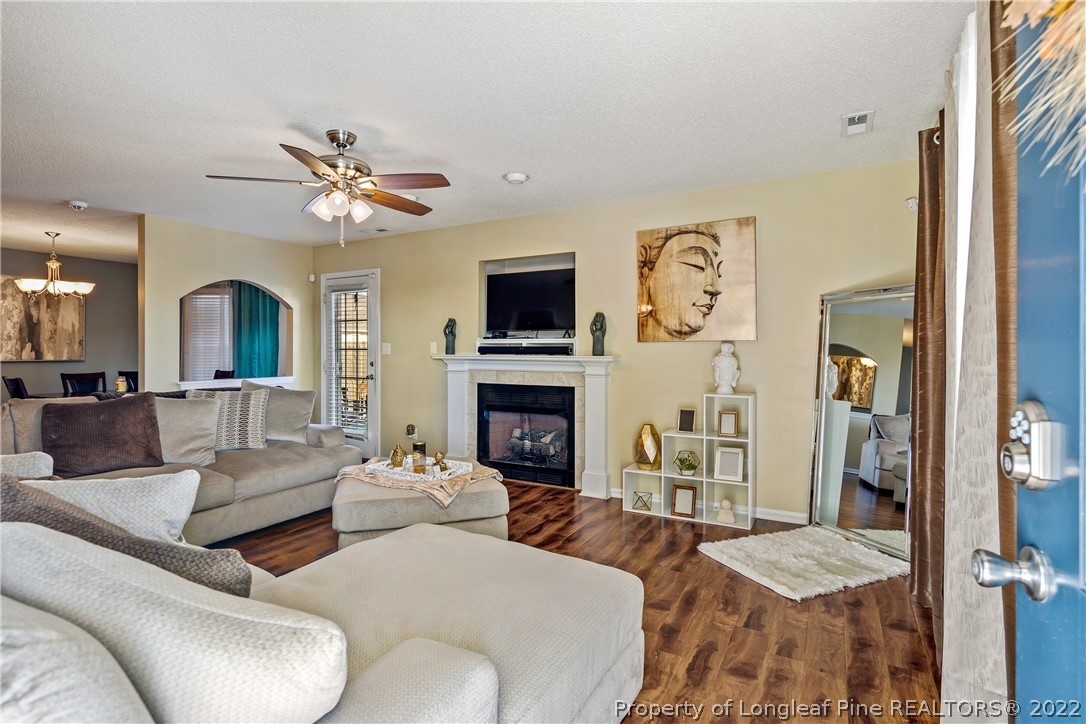 4414 Harborgate Road Hope Mills, NC 28348 - Photo 5 of 50 Gallery Image 5
