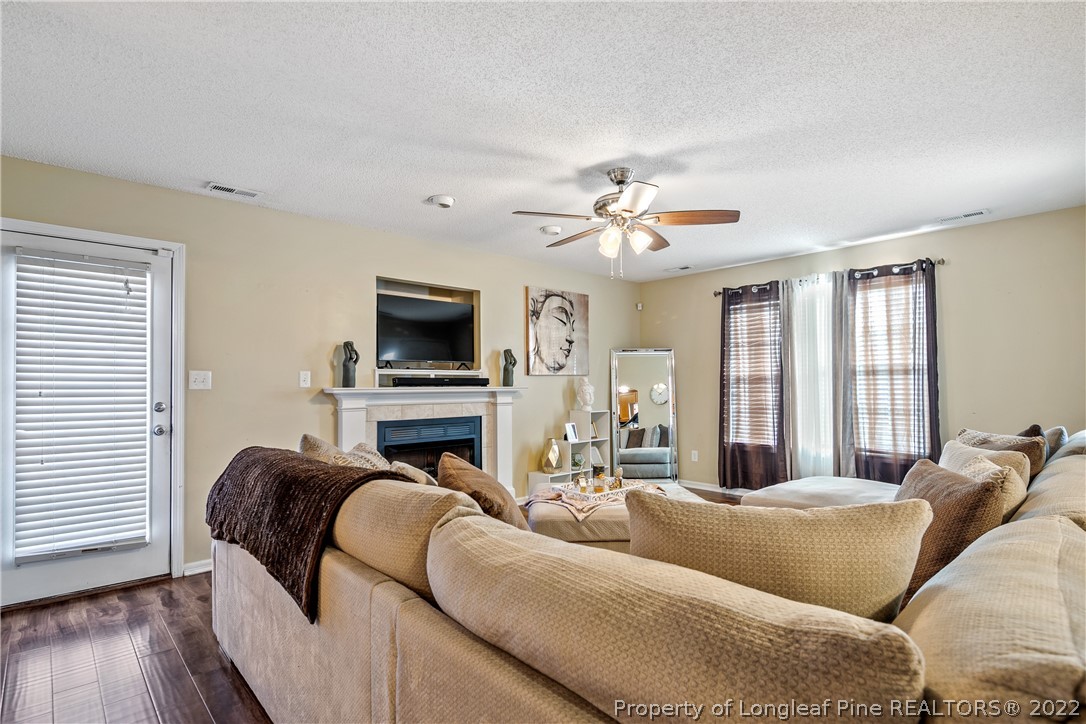 4414 Harborgate Road Hope Mills, NC 28348 - Photo 9 of 50 Gallery Image 9