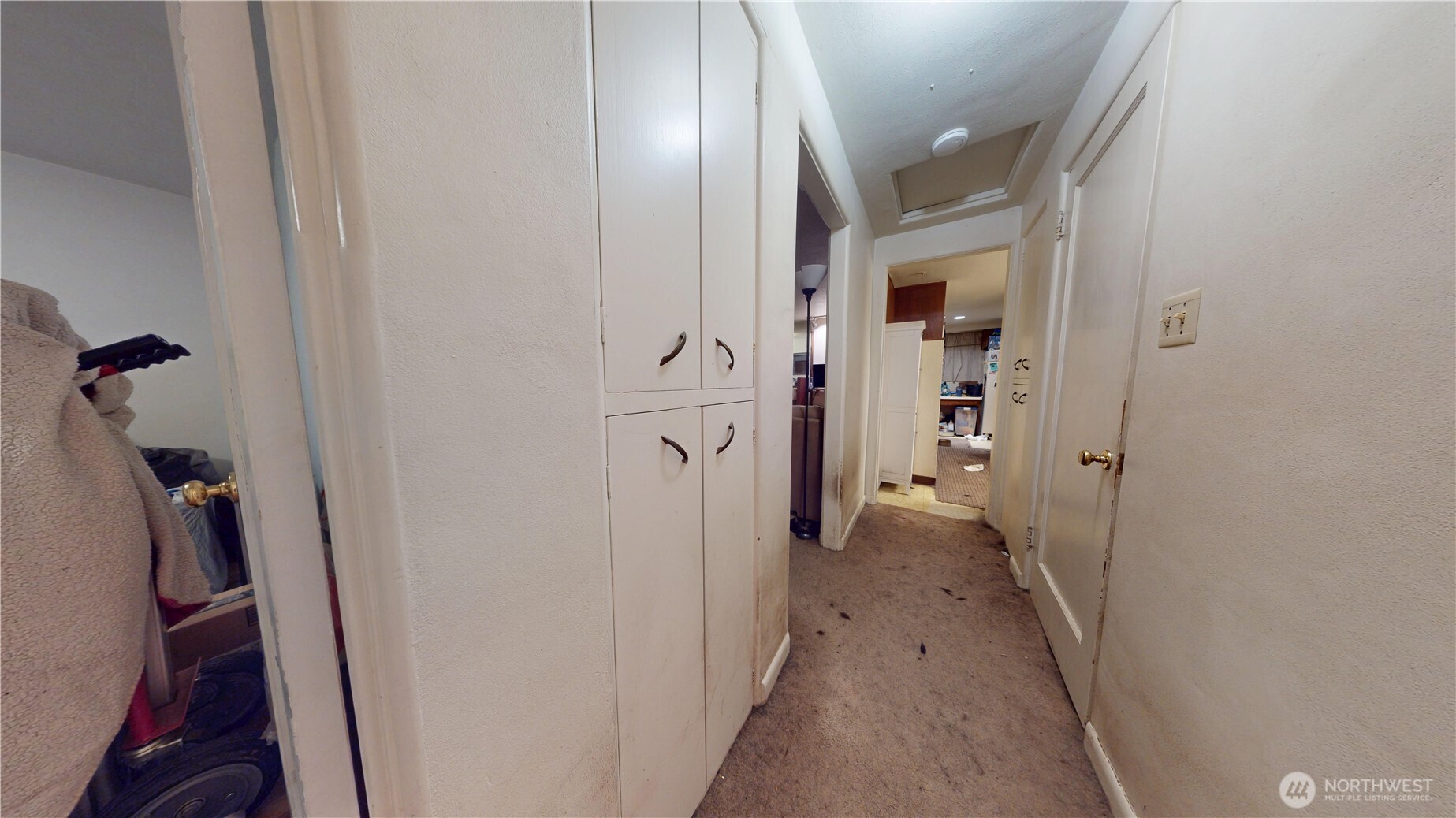 16835 113th Avenue Southeast Renton, WA 98055 - Photo 25 of 34 a view of a hallway