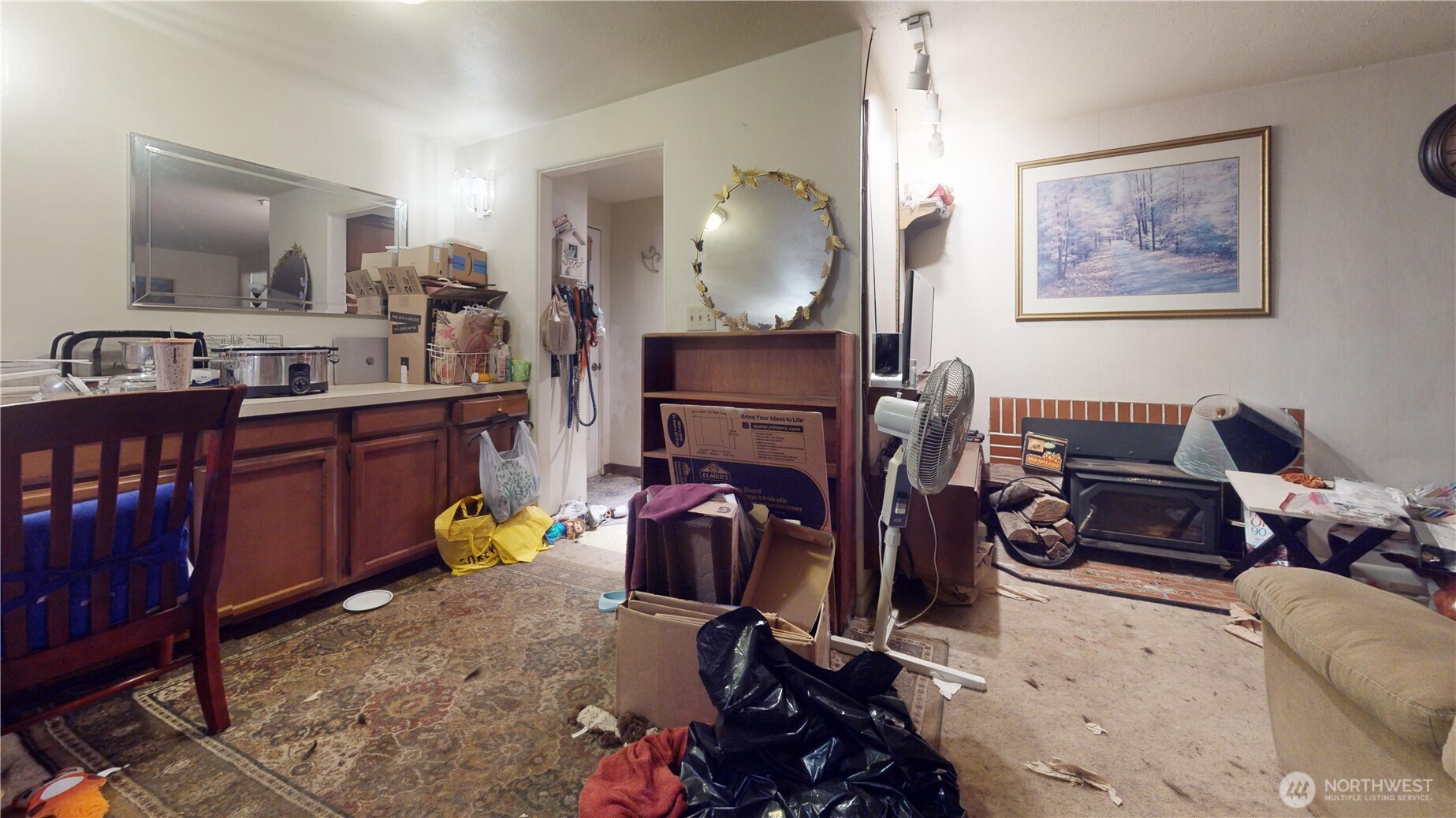 16835 113th Avenue Southeast Renton, WA 98055 - Photo 33 of 34 a view of a workspace with furniture