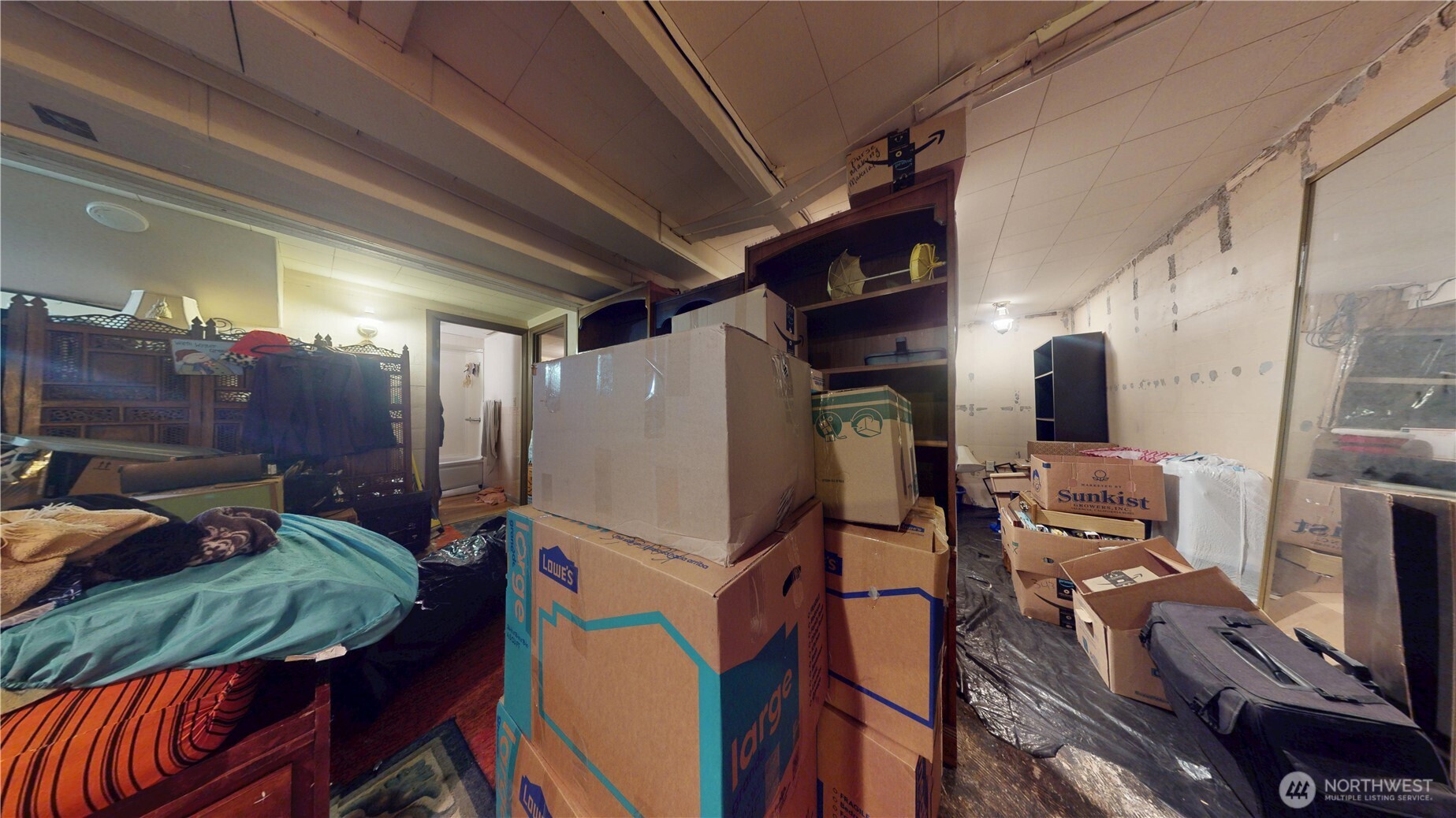 16835 113th Avenue Southeast Renton, WA 98055 - Photo 7 of 34 a utility room with dryer and washer