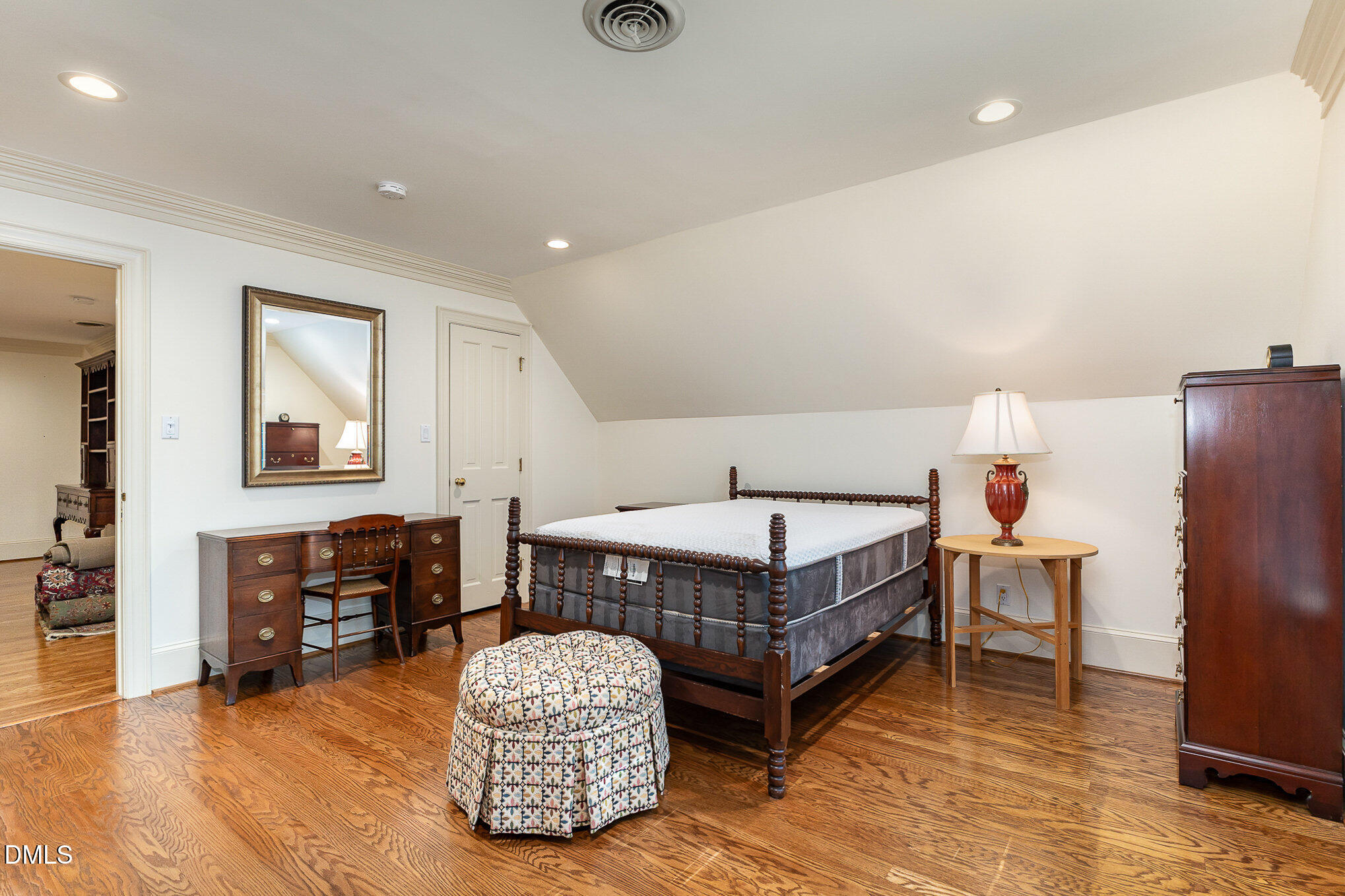 672 Lake Wackena Road Goldsboro, NC 27534 - Photo 22 of 46 a living room with furniture and a table