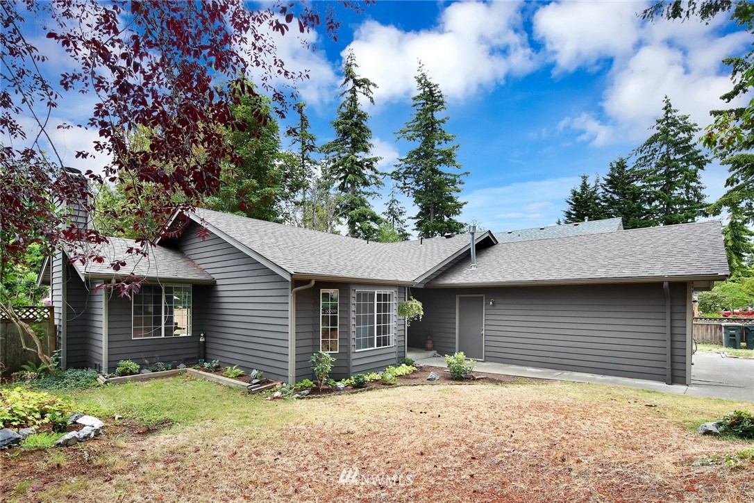 3814 Spring Coulee Road Bellingham, WA 98226 - Photo 3 of 23