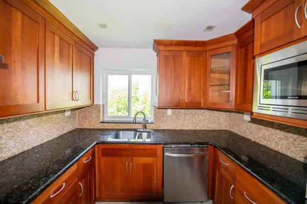 $4,200 | 1532 Fletcher Street, Hollywood, FL 33020