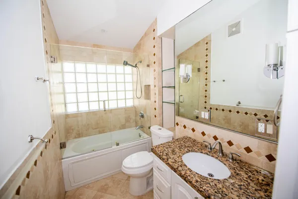 $4,200 | 1532 Fletcher Street, Hollywood, FL 33020