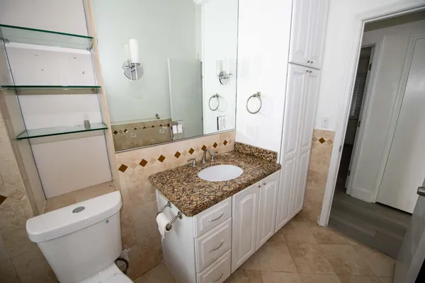 $4,200 | 1532 Fletcher Street, Hollywood, FL 33020