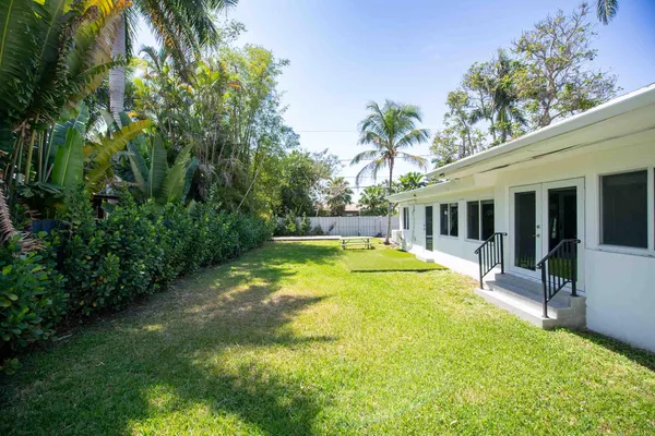 $4,200 | 1532 Fletcher Street, Hollywood, FL 33020