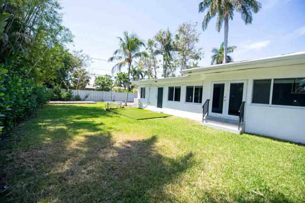 $4,200 | 1532 Fletcher Street, Hollywood, FL 33020