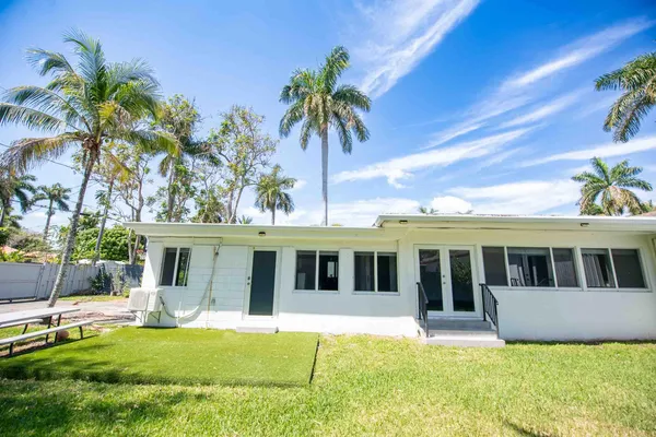 $4,200 | 1532 Fletcher Street, Hollywood, FL 33020
