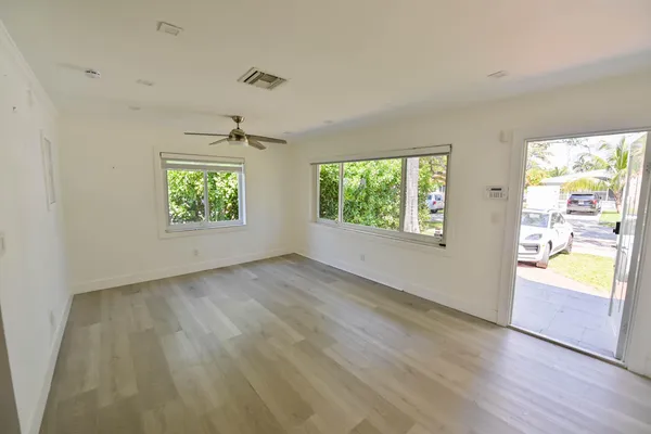 $4,200 | 1532 Fletcher Street, Hollywood, FL 33020