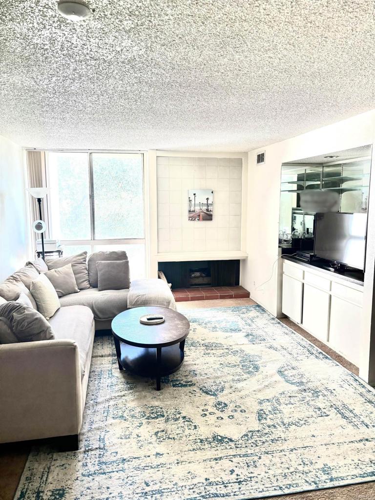 6202 Friars Road, Unit 302 San Diego, CA 92108 - Photo 6 of 19