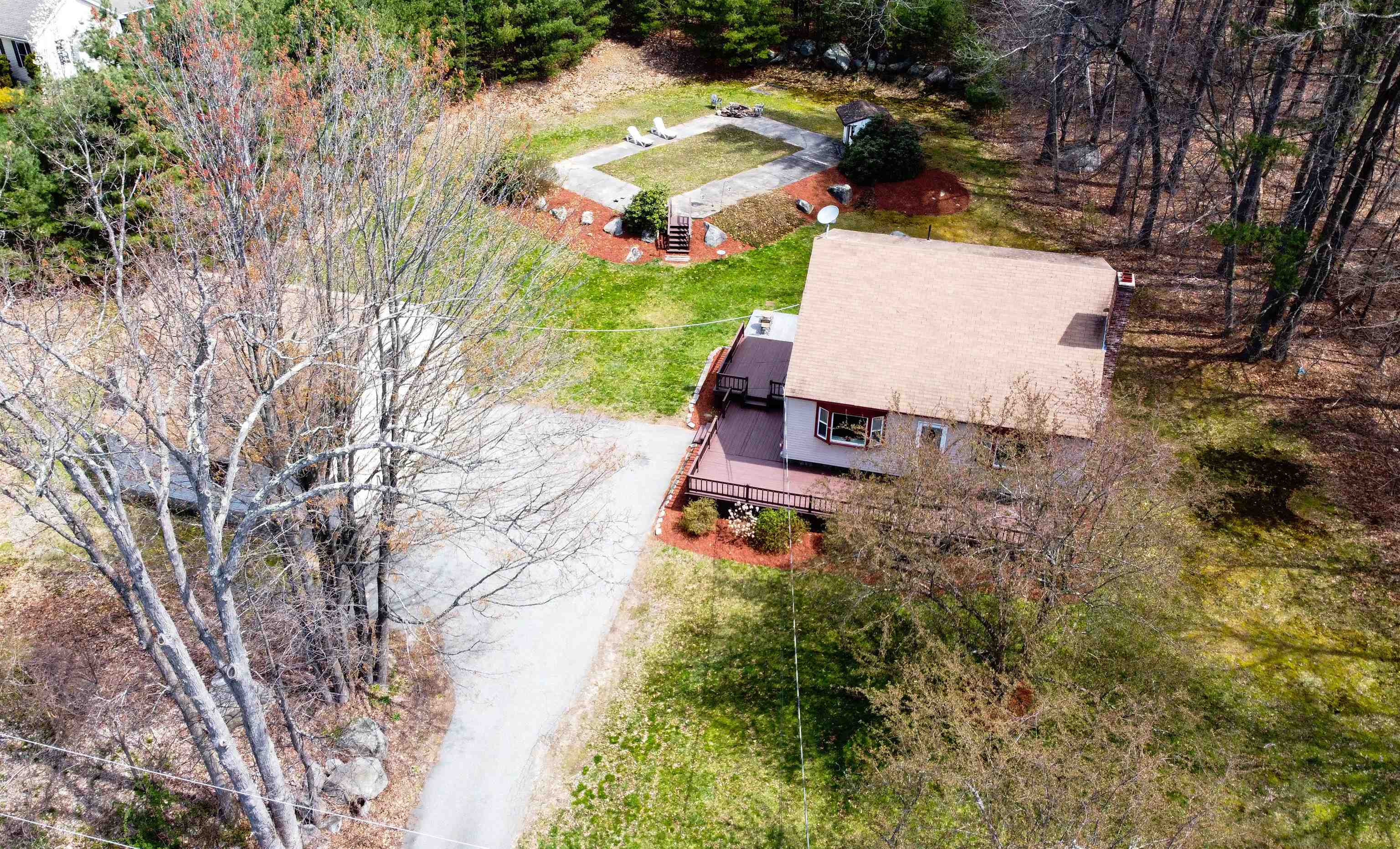 43 Amherst Road Merrimack, NH 03054 - Photo 6 of 40