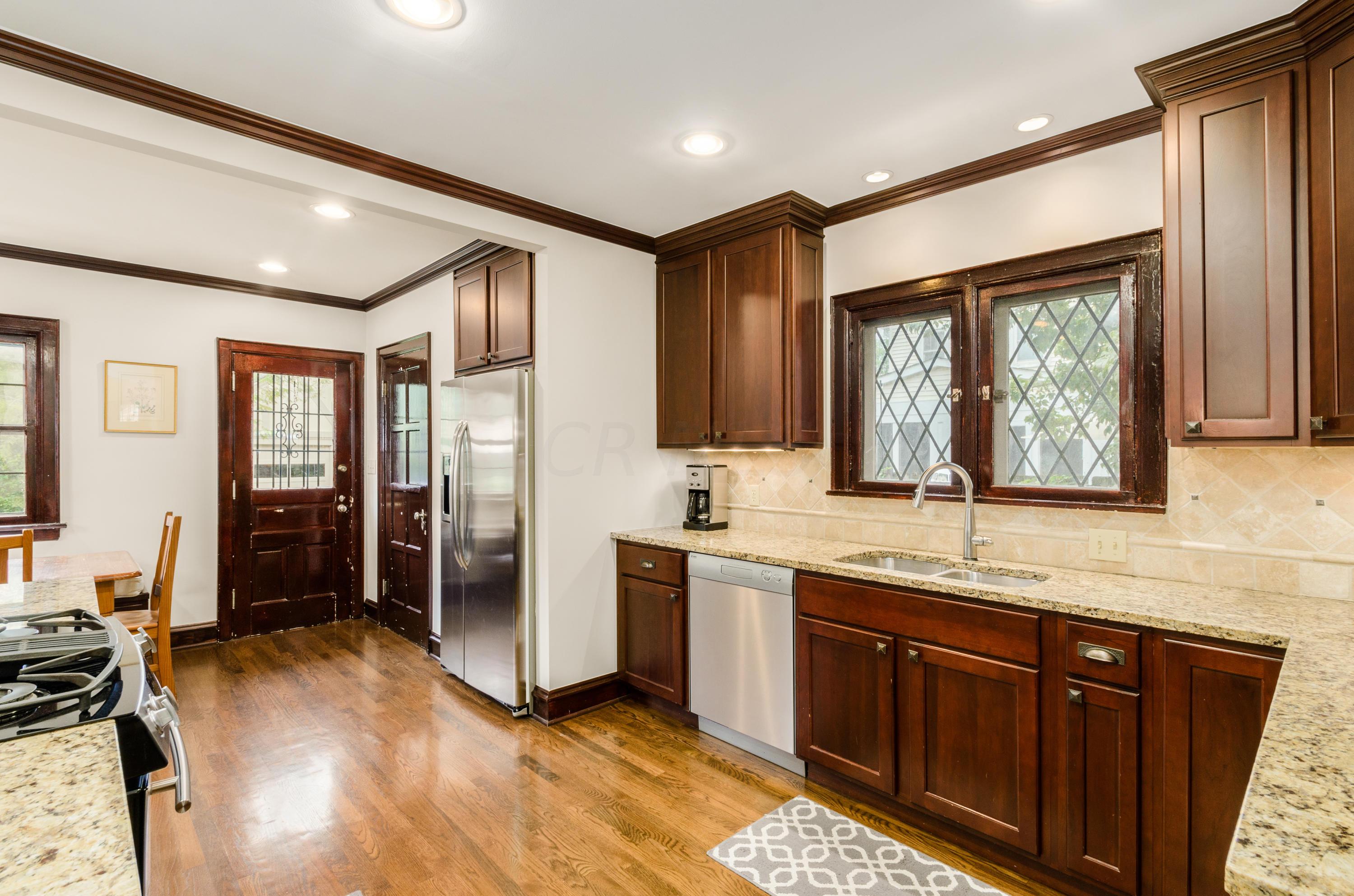 2638 York Road Columbus, OH 43221 - Photo 14 of 66