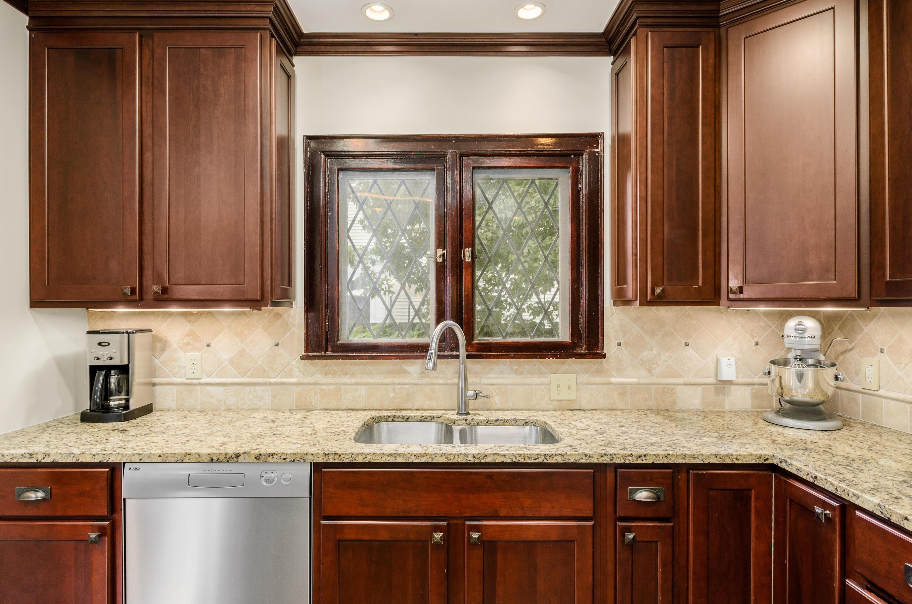 2638 York Road Columbus, OH 43221 - Photo 18 of 66