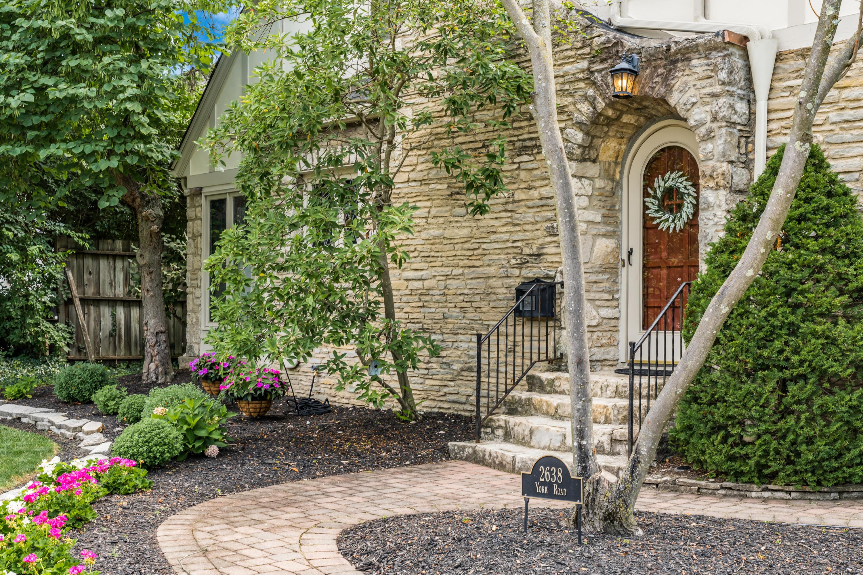 2638 York Road Columbus, OH 43221 - Photo 48 of 66