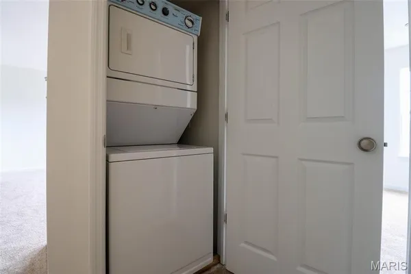 $179,900 | 151 Brandy Mill Circle, Unit F, High Ridge, MO 63049