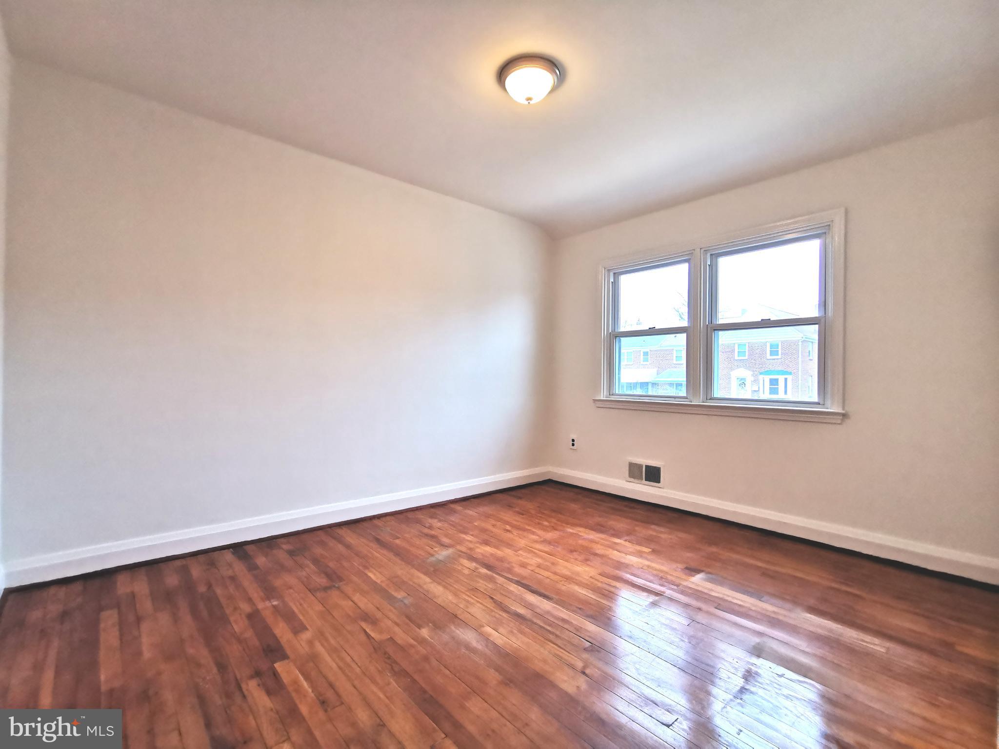 8661 Black Oak Road Baltimore, MD 21234 - Photo 13 of 17 Gallery Image 13