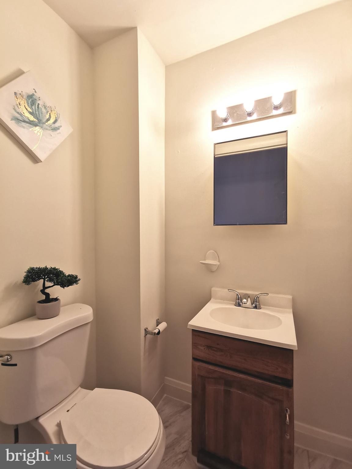 8661 Black Oak Road Baltimore, MD 21234 - Photo 8 of 17 Gallery Image 8