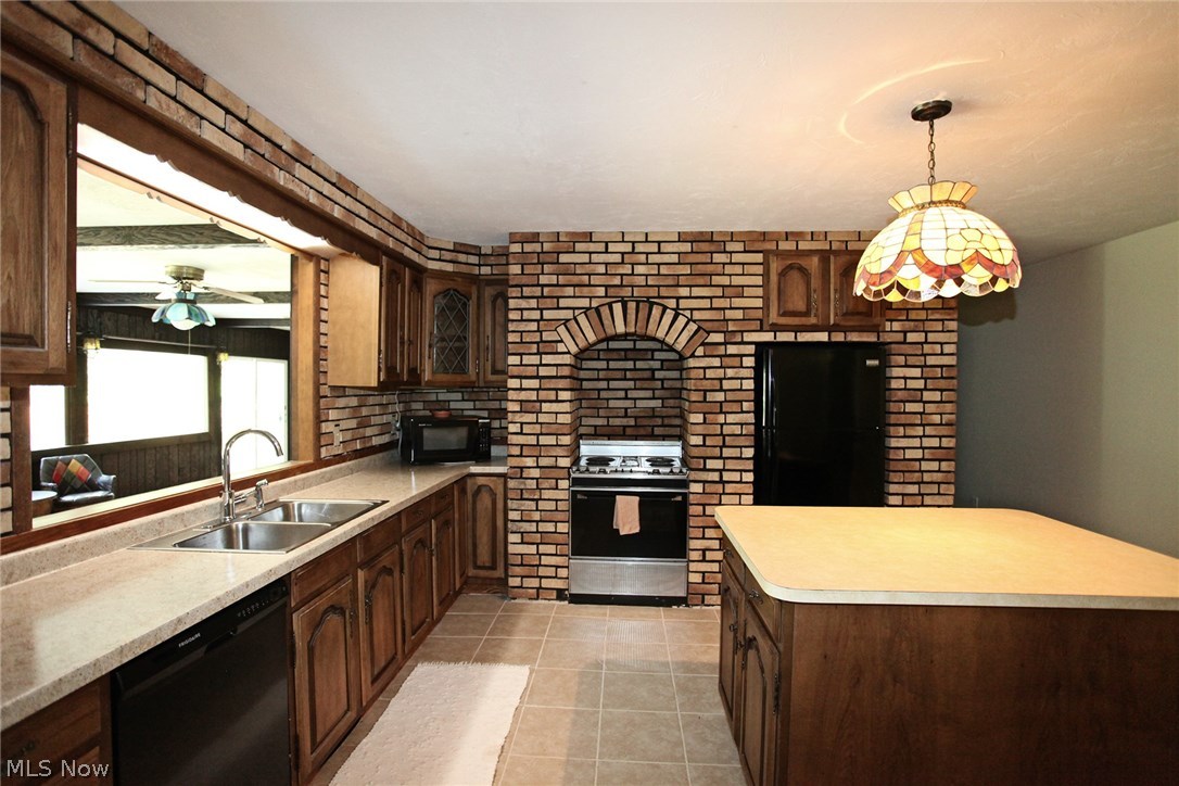 11888 Robson Road Grafton, OH 44044 - Photo 8 of 35 Gallery Image 8