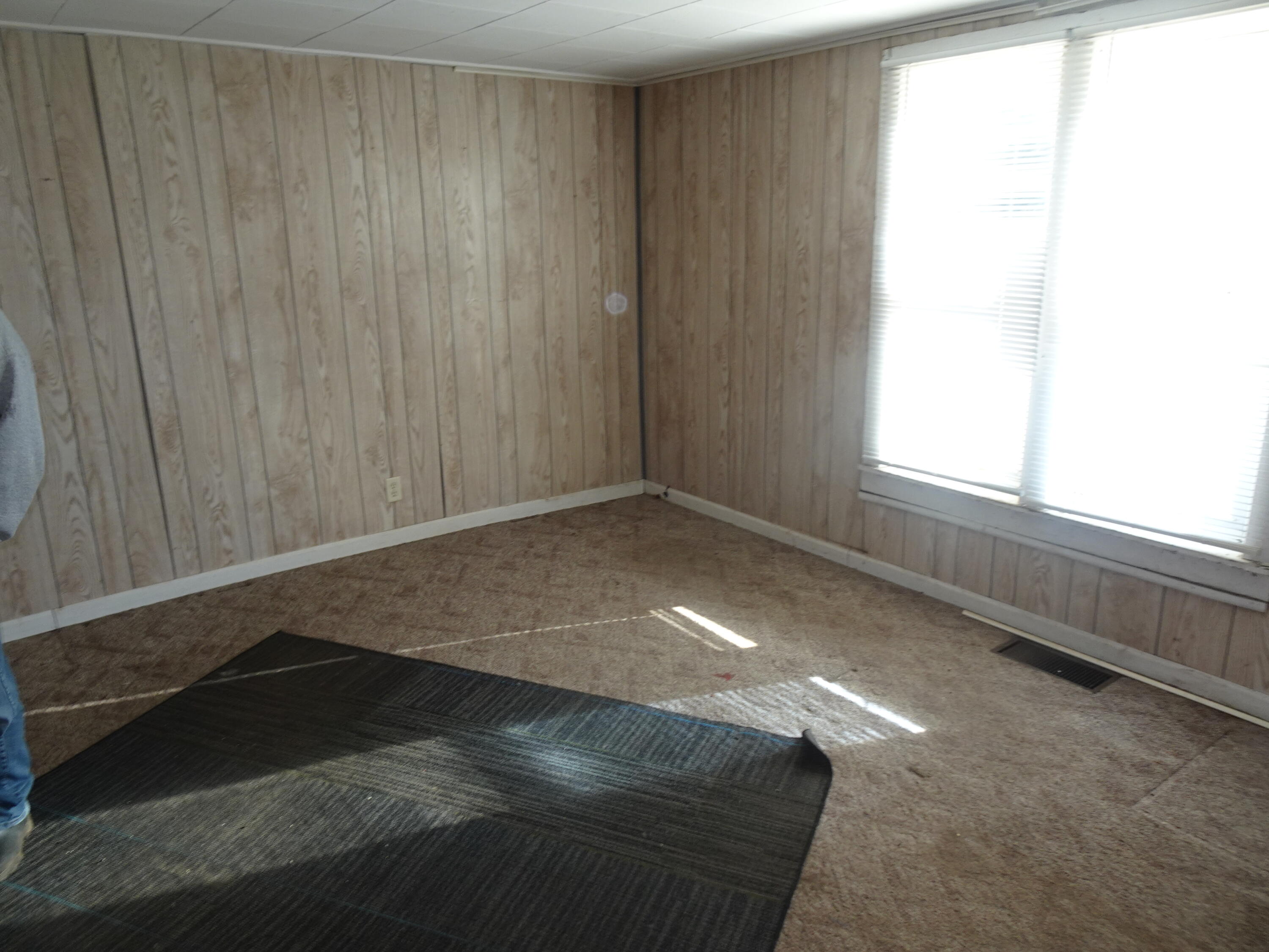 19052 West 15th Road Culver, IN 46511 - Photo 4 of 12 3000x2250