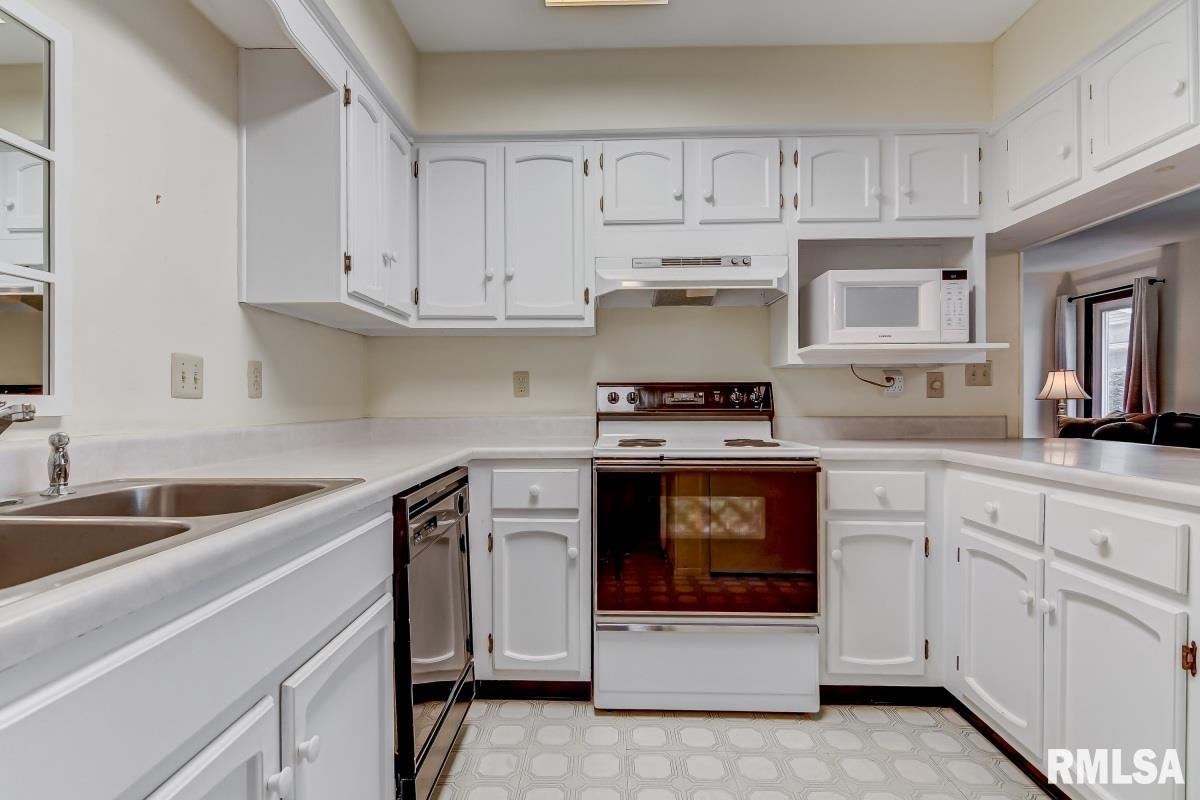 8 Brookside Place Springfield, IL 62704 - Photo 14 of 33 Gallery Image 14