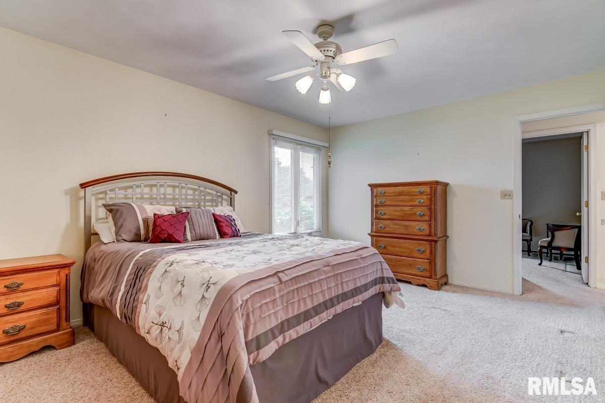 8 Brookside Place Springfield, IL 62704 - Photo 21 of 33 Gallery Image 21