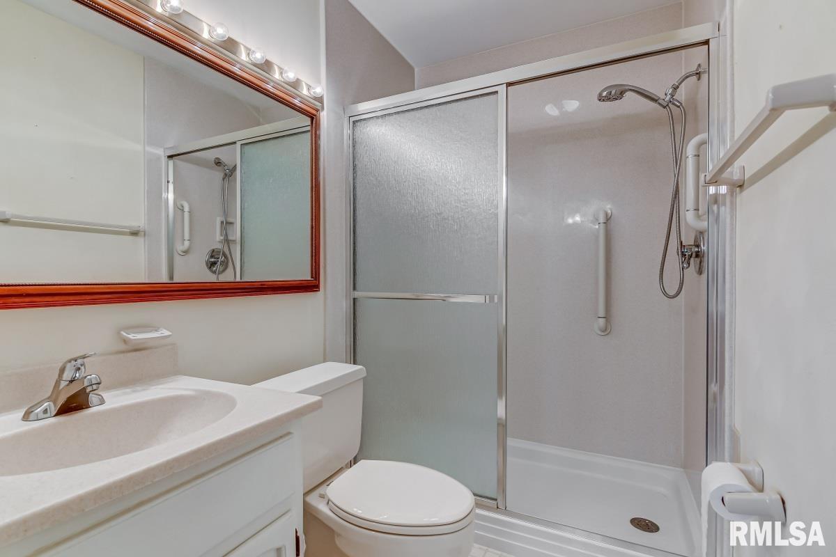 8 Brookside Place Springfield, IL 62704 - Photo 26 of 33 Gallery Image 26