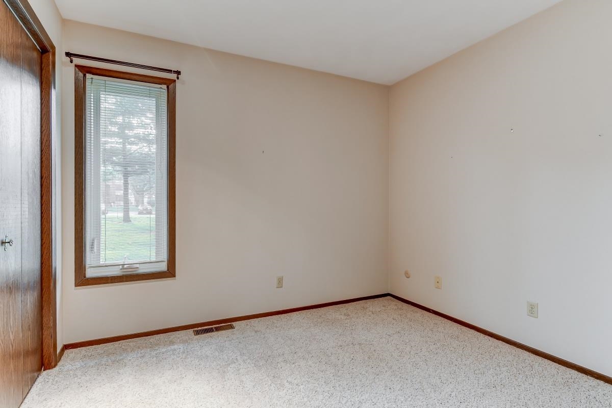 8 Brookside Place Springfield, IL 62704 - Photo 28 of 33 Gallery Image 28