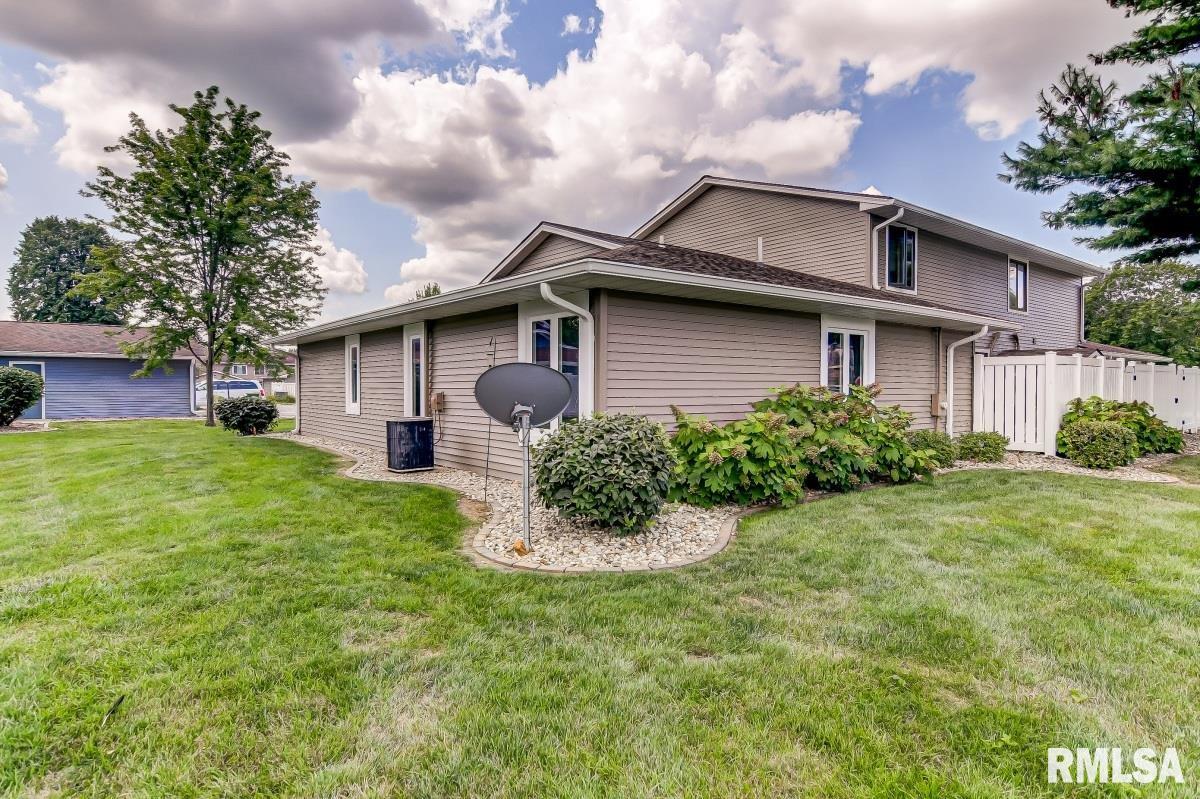 8 Brookside Place Springfield, IL 62704 - Photo 33 of 33 Gallery Image 33