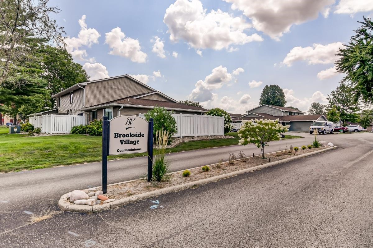 8 Brookside Place Springfield, IL 62704 - Photo 5 of 33 Gallery Image 5