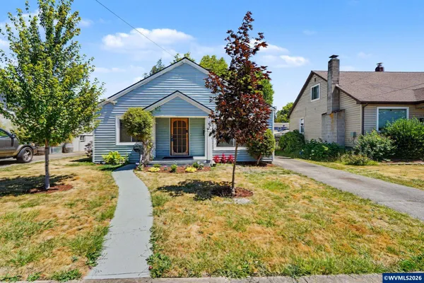 $395,000 | 204 24th Street Northeast, Salem, OR 97301