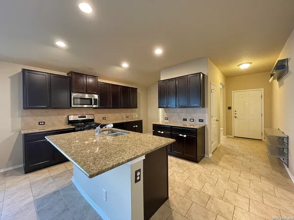 $1,795 | 14047 Cremello Falls, San Antonio, TX 78254