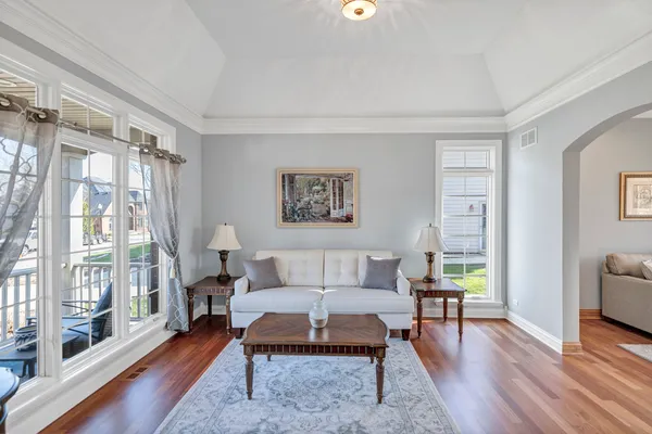 $825,000 | 710 Reserve Court, South Elgin, IL 60177