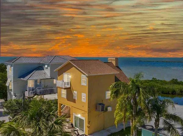 $829,000 | 6633 Driftwood Drive, Hudson, FL 34667