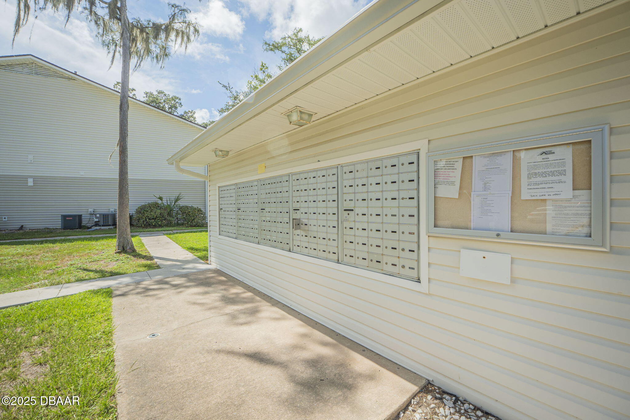1600 Big Tree Road, Unit R5 Daytona Beach, FL 32119 - Photo 35 of 38 34-web-or-mls-13-web-or-mls-1600 Big Tre