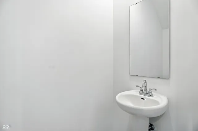 $2,450 | 15294 Swallow Fls Way, Fishers, IN 46037