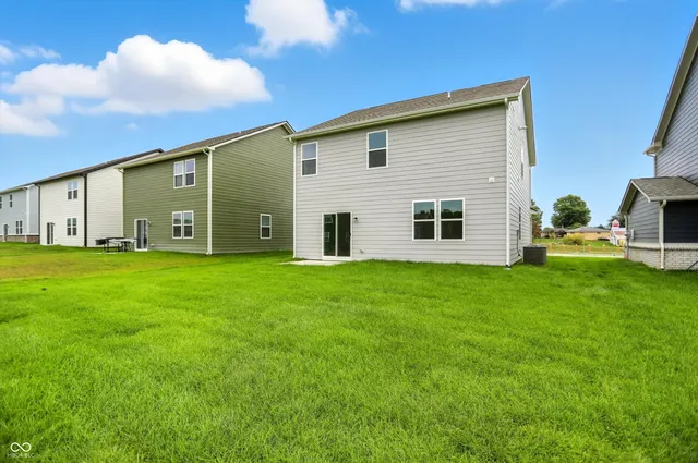 $2,450 | 15294 Swallow Fls Way, Fishers, IN 46037