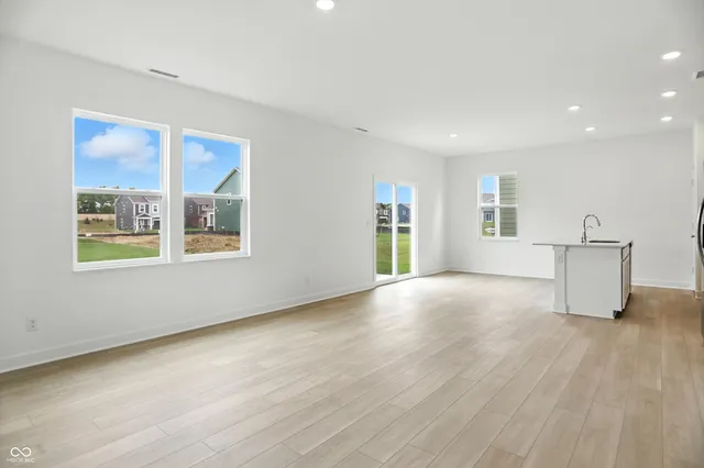 $2,450 | 15294 Swallow Fls Way, Fishers, IN 46037