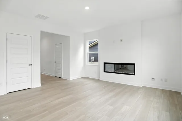 $2,450 | 15294 Swallow Fls Way, Fishers, IN 46037