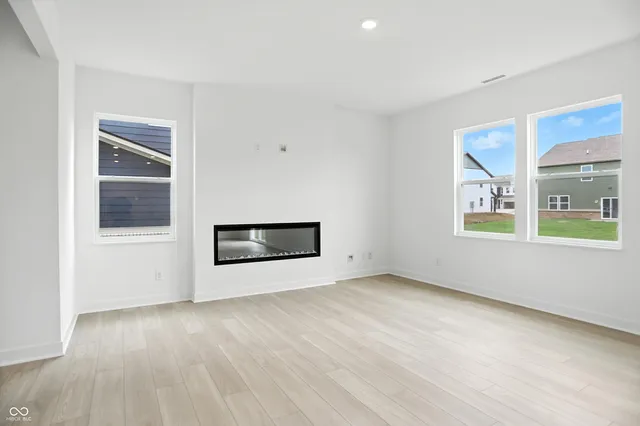 $2,450 | 15294 Swallow Fls Way, Fishers, IN 46037