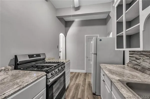 $1,000 | 946 Main Street, Unit 3, Buffalo, NY 14202