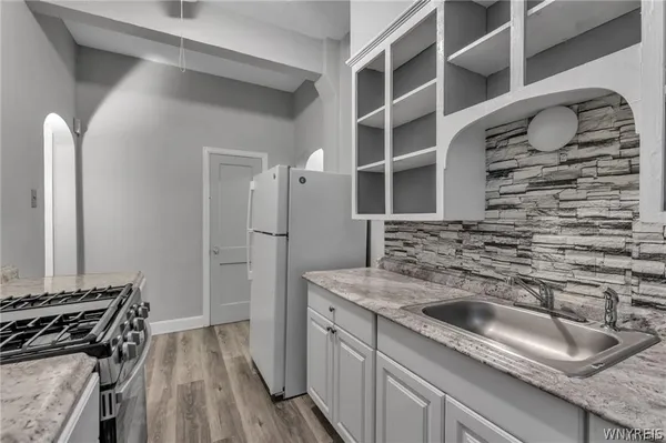 $1,000 | 946 Main Street, Unit 3, Buffalo, NY 14202